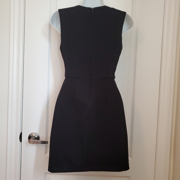 🎈2/$50 F21 LBD w/ Pearl and Rhinestone Collar - Picture 7 of 10